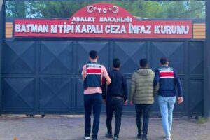 Silah Kaçakçılarına Suçüstü!