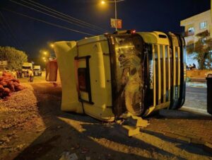 Batman Bekirhan Yolunda Soğan Yüklü Tır Kazası: Sürücü Hayatını Kaybetti