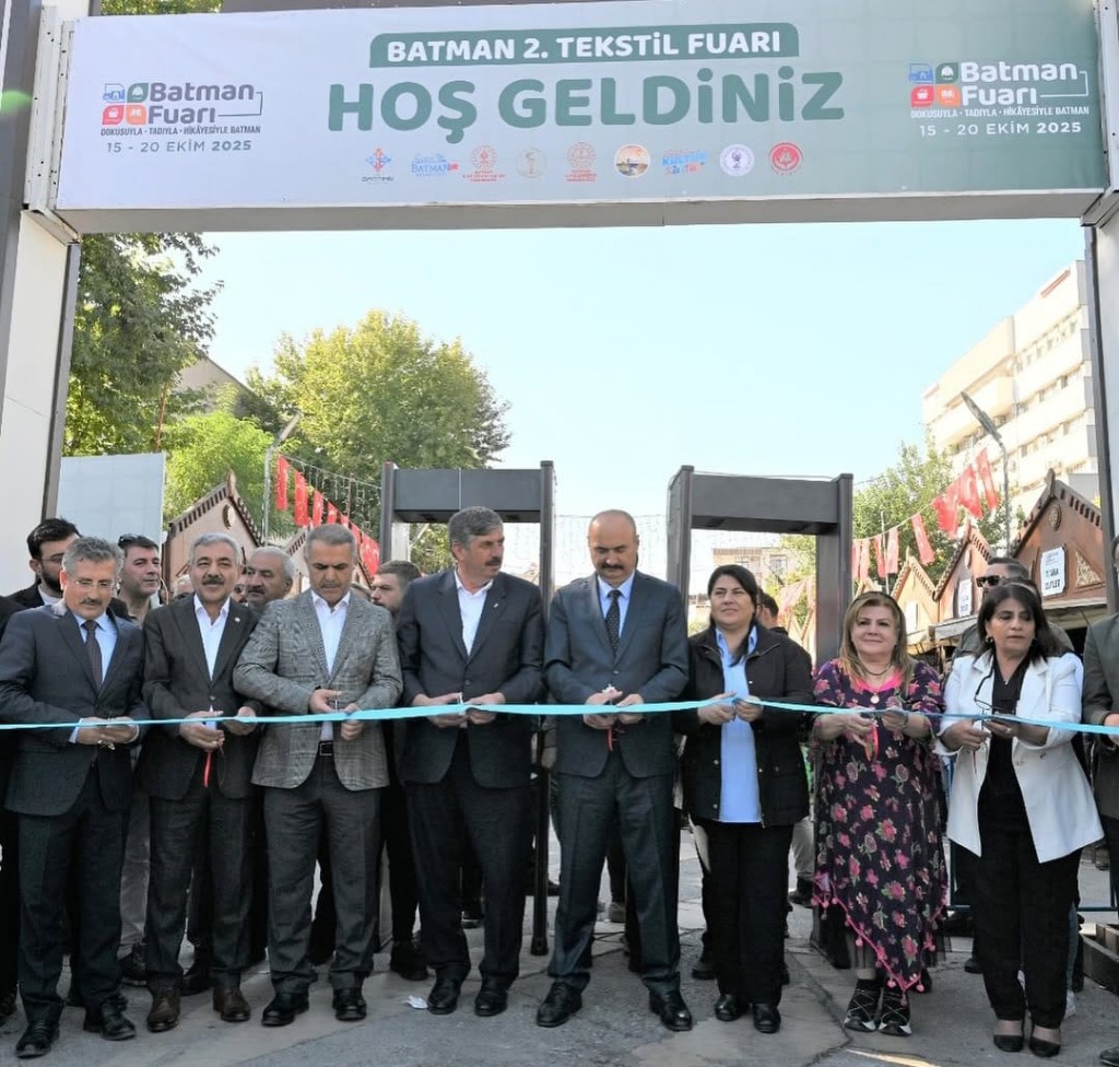 Batman Tekstil Fuarı Yoğun Katılımla Açıldı