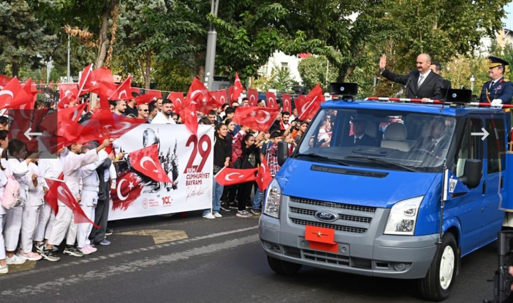 Cumhuriyet Coşkusu Batman’da Zirveye Ulaştı