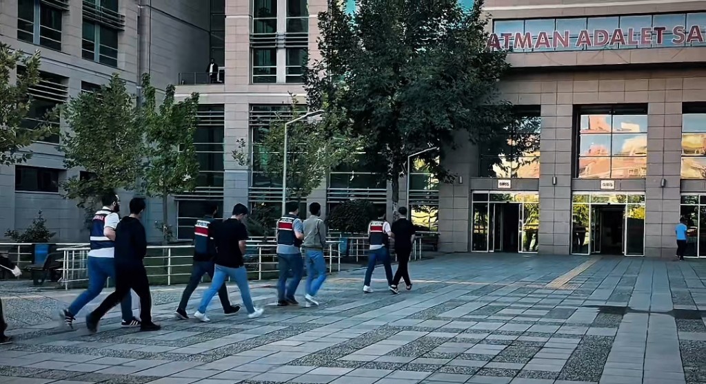 Batman’da Bahis Vurgunu: 4 Kişi Tutuklandı