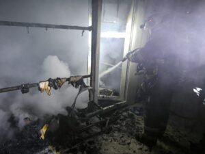 DEMİRLİPINAR KÖYÜ MESCİDİNDE YANGIN PANİĞİ