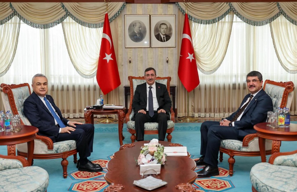 Nasıroğlu, Yılmaz’la Batman Projelerini Görüştü