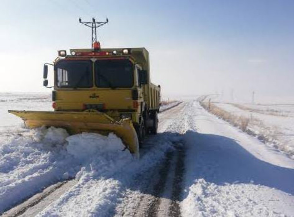 Gercüş’te Köy Yolları Kapandı