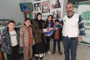 Minik Yüreklerden Gazze’ye Büyük Dayanışma