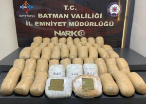 Batman’da 51 Kilo 300 Gram Toz Esrar Ele Geçirildi