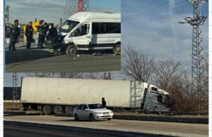 Bitmeyen Yolda Kaza Tır ile Minibüs Kafa Kafaya Çarpıştı