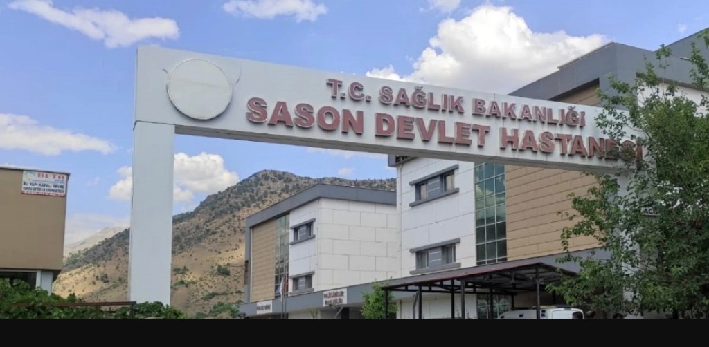 Sason’da Sokak Ortasında Kavga: 3 Yaralı