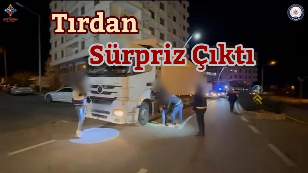 Durdurulan Tırdan Çıkanlar Şaşkına Çevirdi
