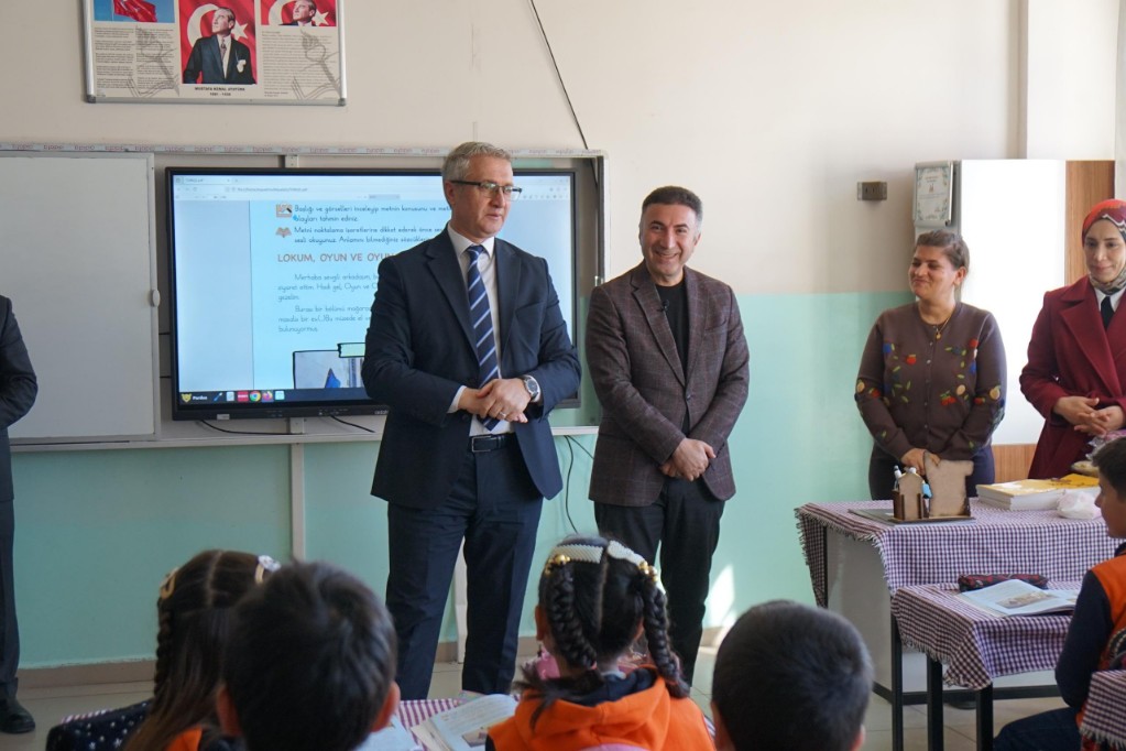 Rektör Demir Ve Milli Eğitim Müdürü Ciğer Miniklerle Buluştu
