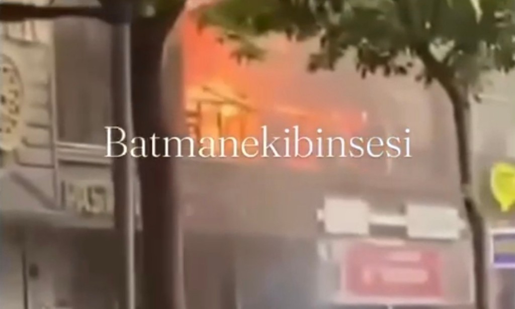 Pastanedeki Yangın Korkuttu